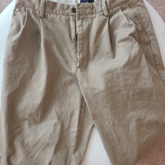 Pleated Khaki Dockers Chinos 33/30 - Picture 2 of 6